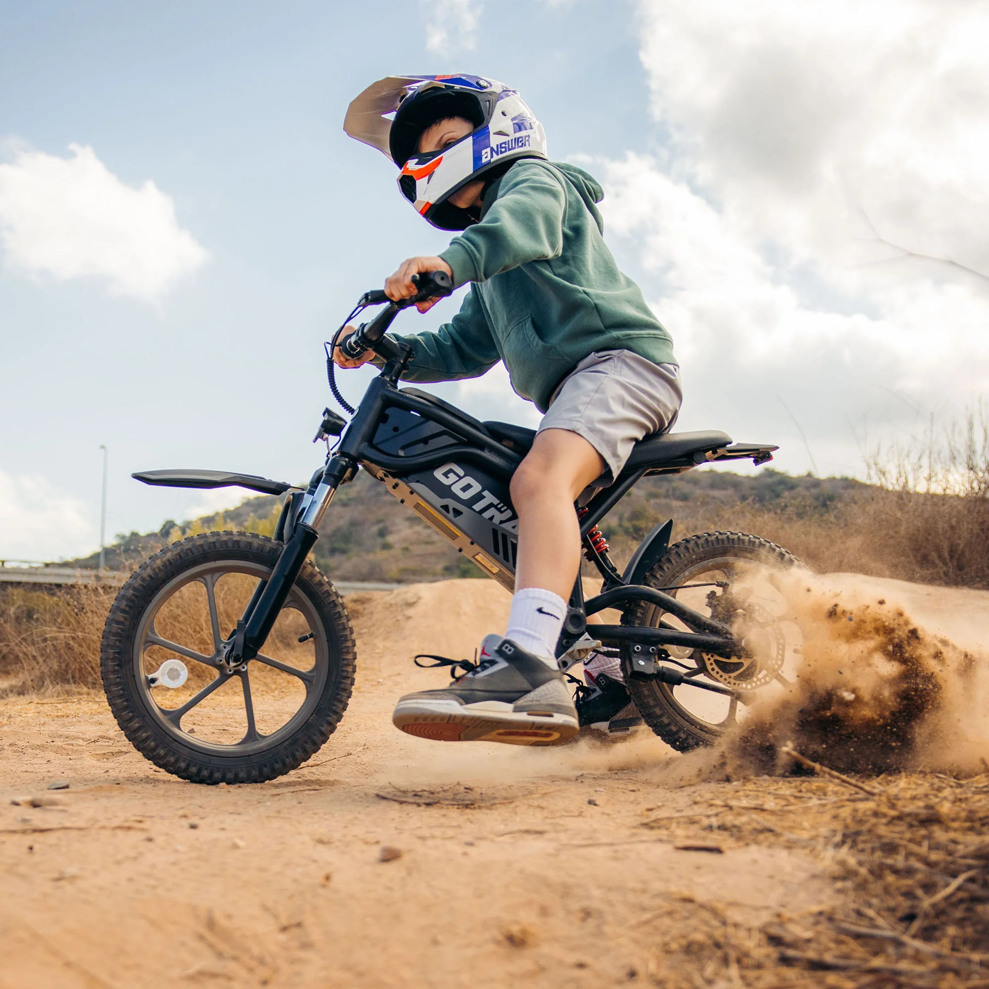 Fitz16 Electric Dirt Bike for Kids - Image 4
